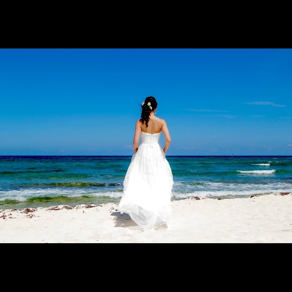 Summer Wedding Gown from David's Bridal - Picture 1 of 9